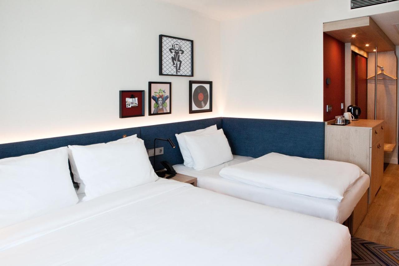 Hampton By Hilton