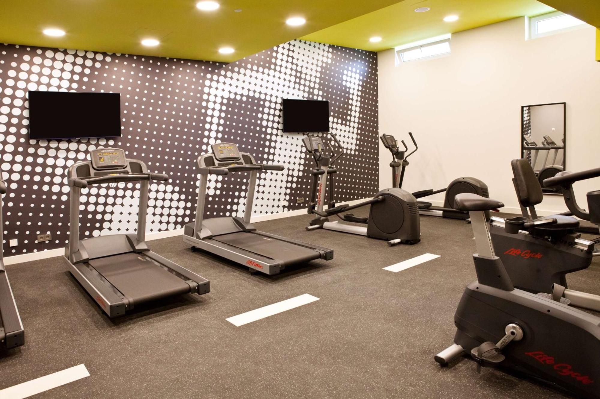 Hampton By Hilton 3*