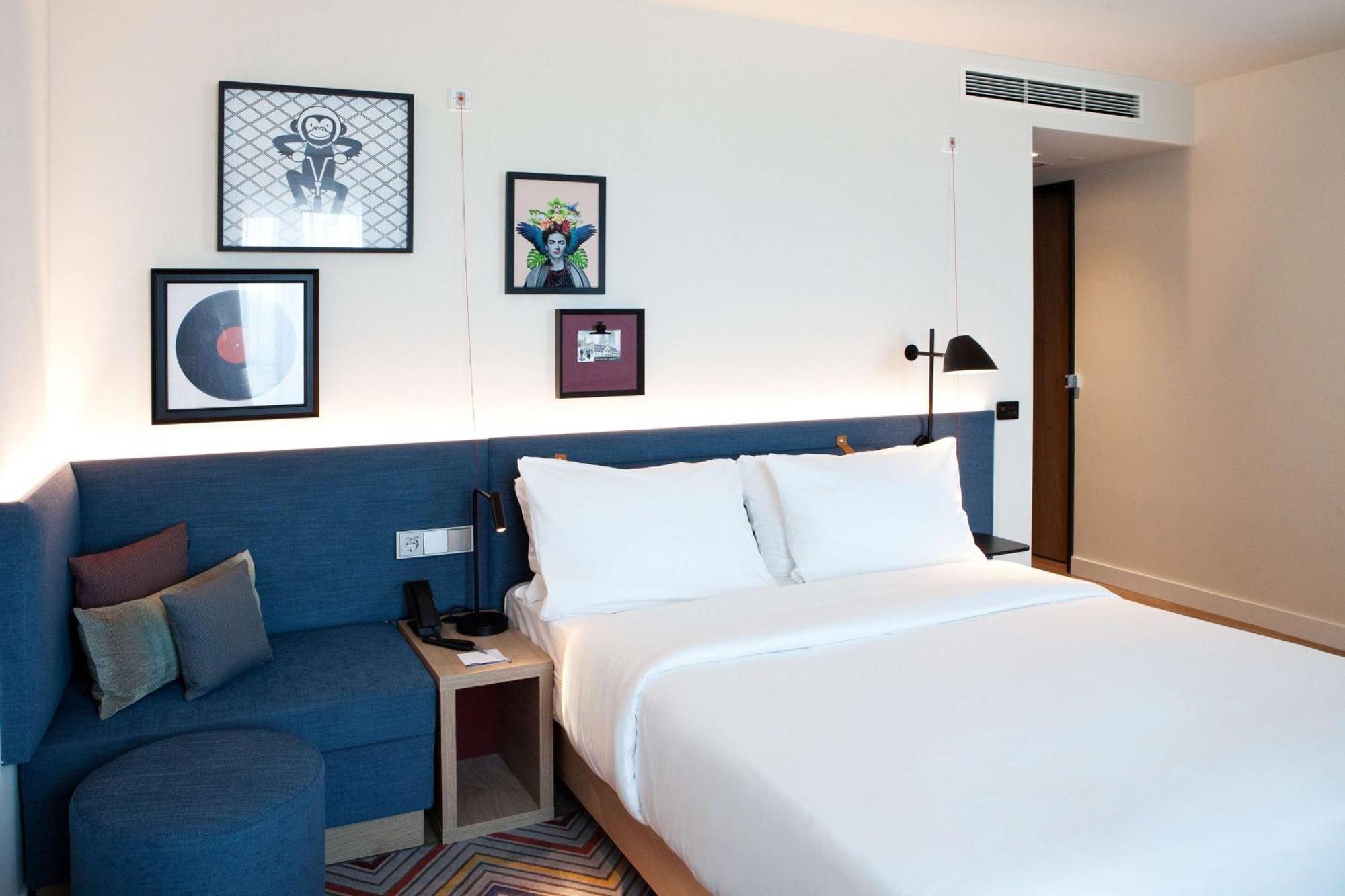 Hampton By Hilton Hotel