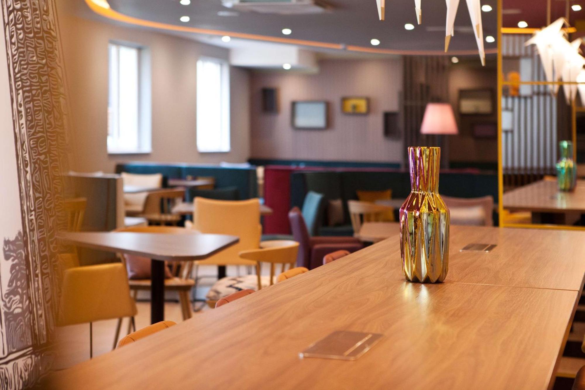 Отель Hampton By Hilton
