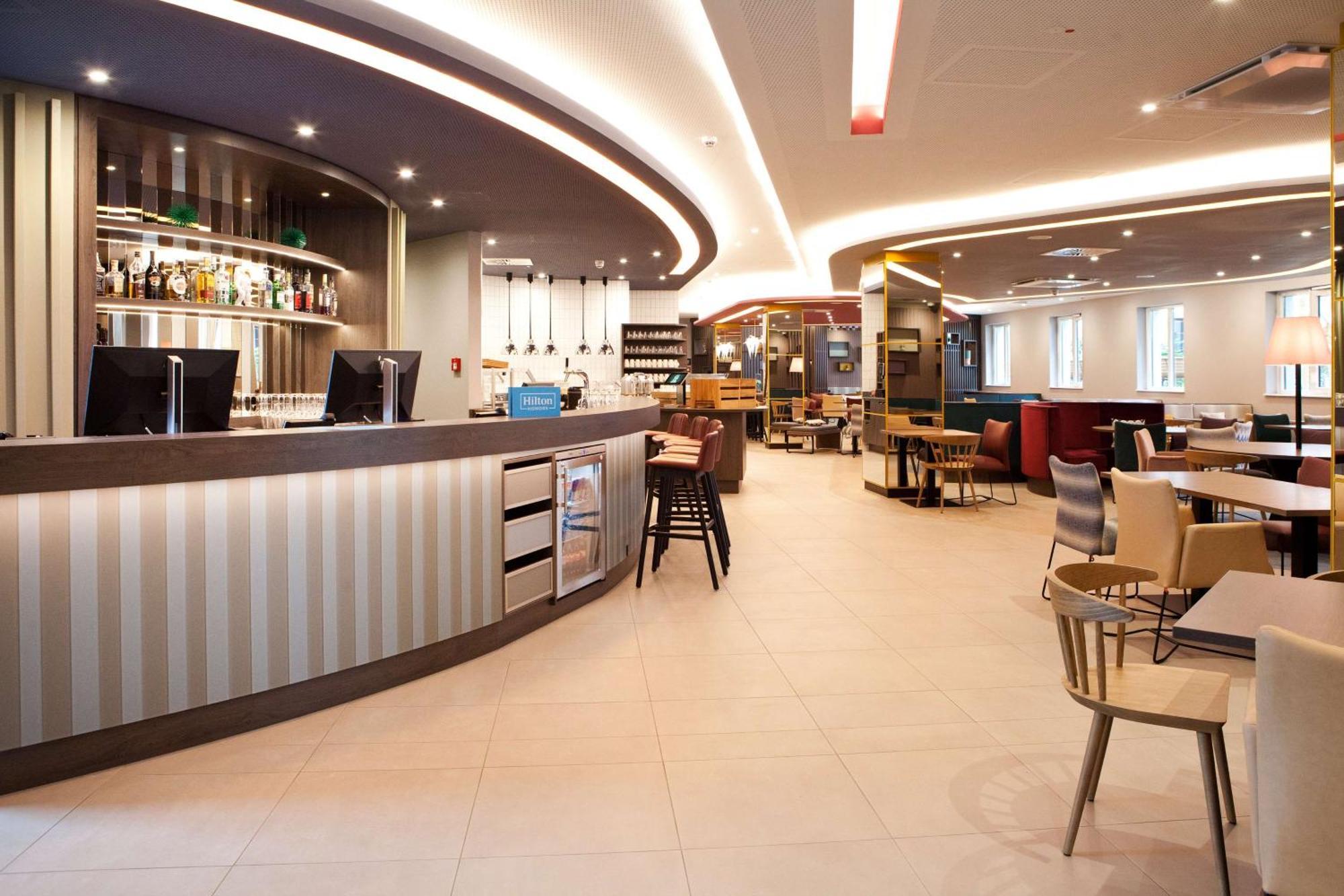 Hotel Hampton By Hilton 3*